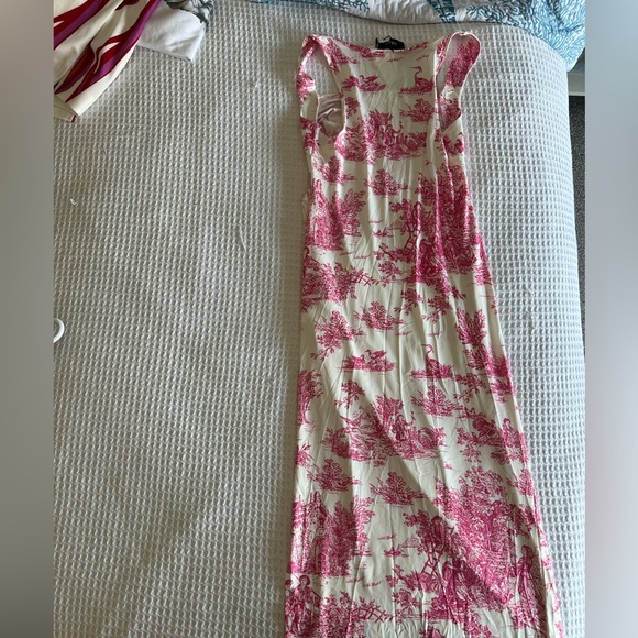 Beautiful dress - Picture 1 of 2